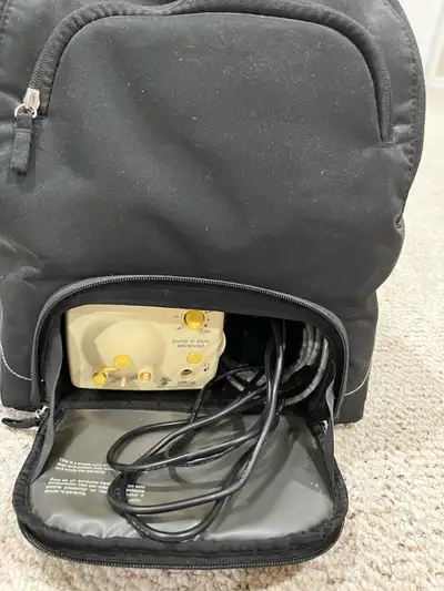 I'm selling a Medela Pump In Style Advanced breast pump. This pump is a reliable option for mothers...