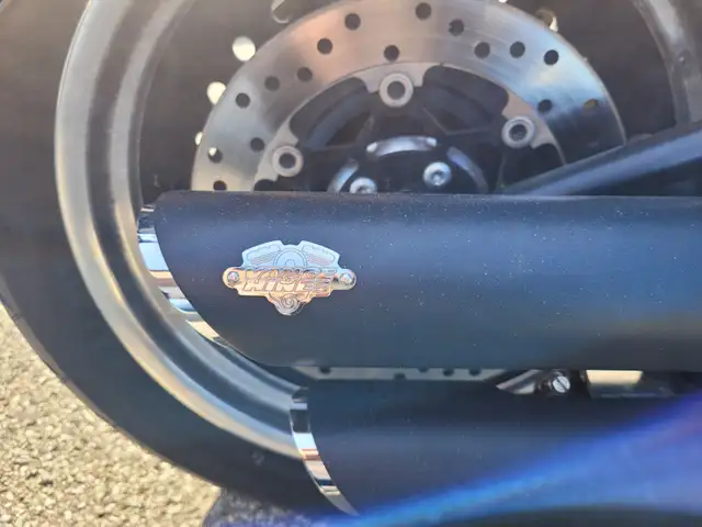 Harley Davidson 2017 Fatboy Lo S in Touring in Laval / North Shore - Image 6