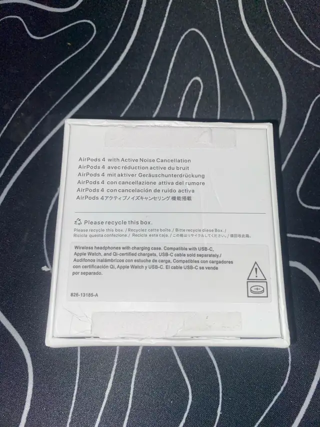 AirPod 463234499730563123