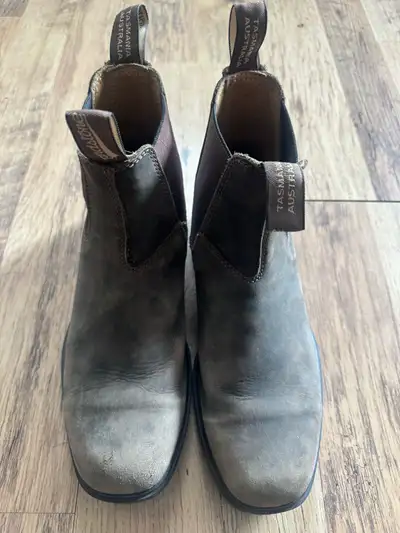 Blundstone boots brown size 7 (Gently Used), View more