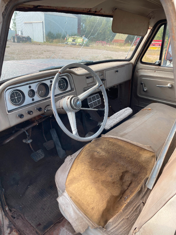 1965 GMC pickup in Classic Cars in Regina - Image 4