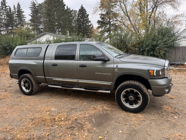 2006 3500 Dodge mega cab Laramie diesel in Cars & Trucks in Red Deer - Image 3