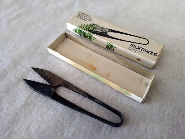 Vintage 4" Montanus Cress Scissors, Denmark with Box63351295759747121