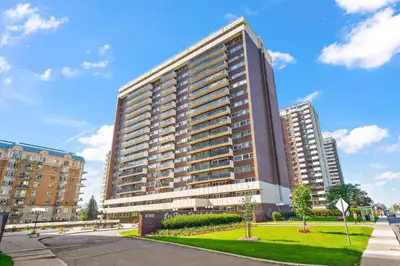 Stunning 17th-Floor 2-Bed, 2-Bath Condo with Breathtaking Views!