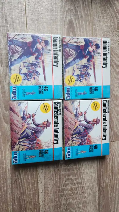 Plastic toy soldiers nib