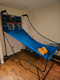 Indoor electronic basketball net