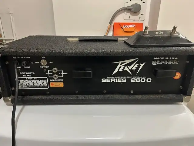 1980's Peavey Centurion Mark III Series 400 Watt Amplifier Head in Amps & Pedals in Mississauga / Peel Region - Image 4