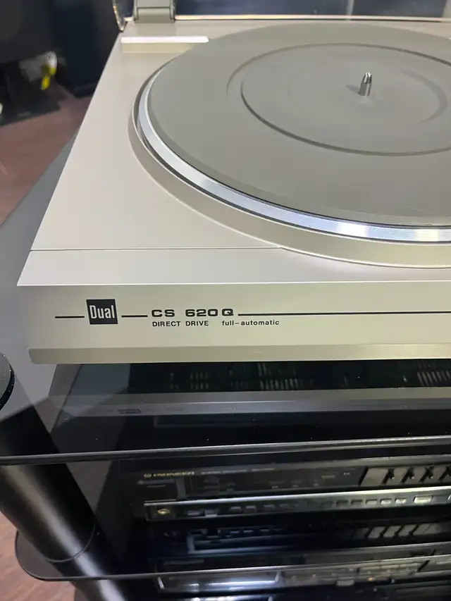 Vintage Dual Turntable in Stereo Systems & Home Theatre in City of Toronto - Image 4