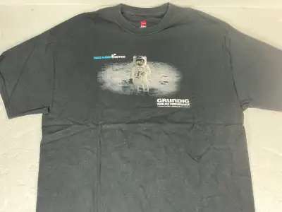 Grundig Buzz Aldrin Edition Shirt XL, View more