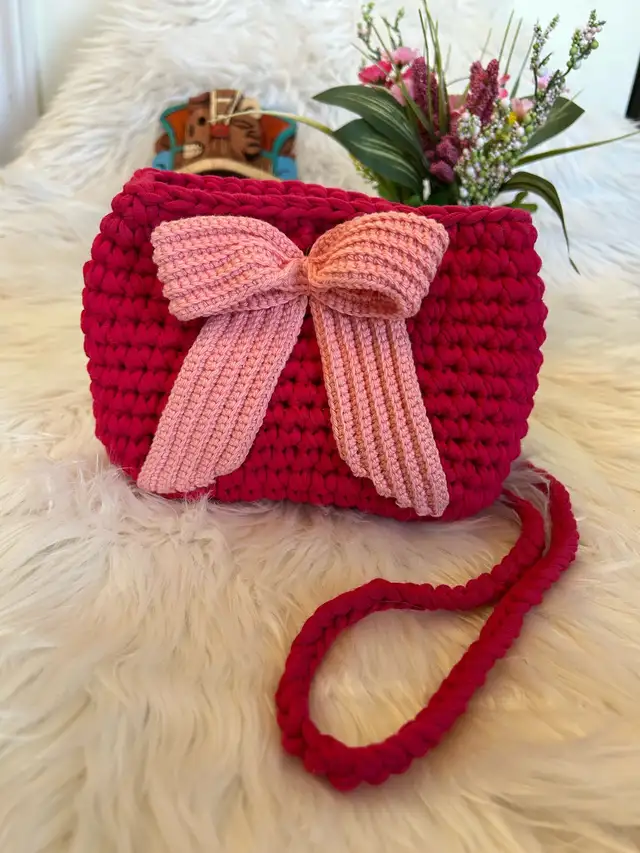 Crochet Bow Purse, sling and handbag in Women's - Bags & Wallets in London - Image 5