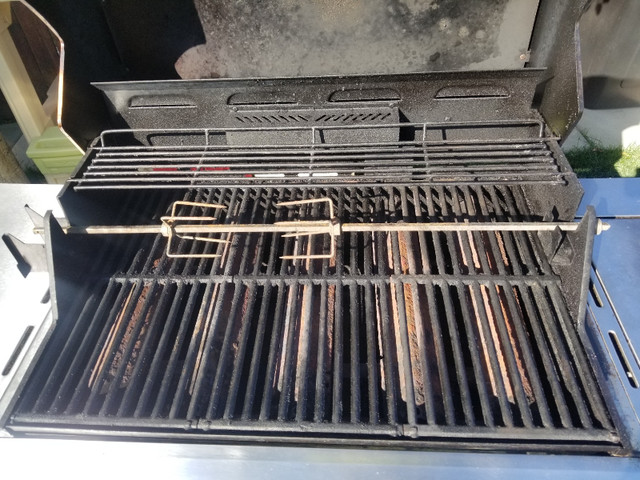 Brinkmann Elite BBQ in BBQs & Outdoor Cooking in Red Deer - Image 3