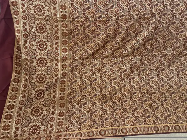 Heavy Maroon Woolen Silk Shawl in Women's - Other in Oshawa / Durham Region - Image 5