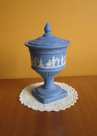 Vase/ Bonbonnière "Avon", vintage., View more