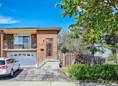 Glen Shields Raised Bungalow on Large Corner Lot