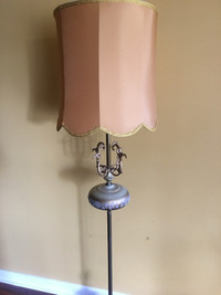 DECORATIVE FLOOR LAMP MARBLE AND BRASS COLOUR