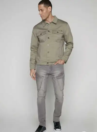 Add a touch of edgy style to your wardrobe with these Bauhaus Deluxe Collection jeans! These jeans a...