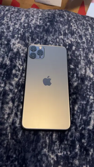 Selling my used iPhone 11 Pro Max, which boasts 256GB of storage capacity, and is unlocked for use w...