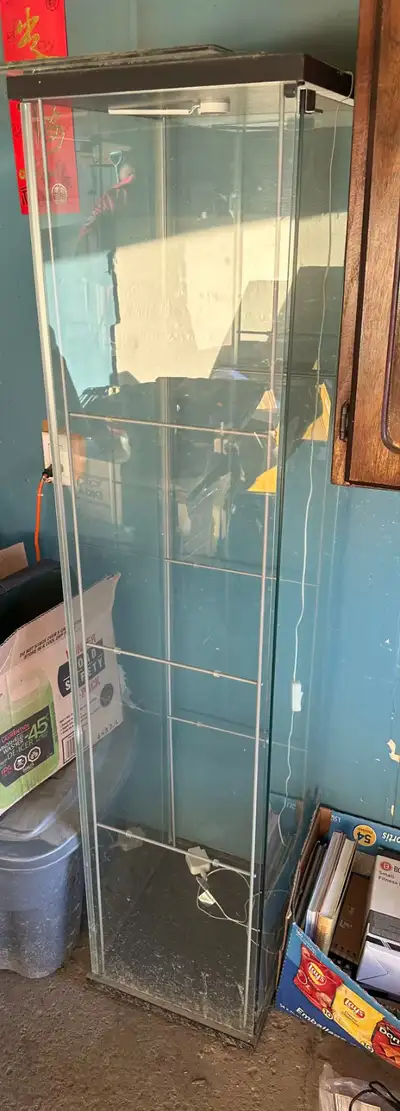 Ikea Detolf Glass-door cabine DOWNSIZING HOUSE AUCTION Starting at$1 Everything must go