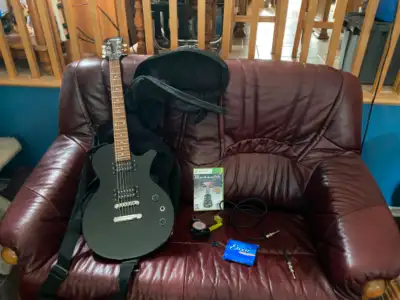 Guitare Stagg L250 Noir, ampli et accessoires