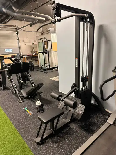 Brand New Lat Pulldown/Low Row Combo Machine 295lb Stack, View more