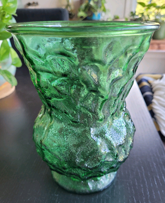Vase en verre vert plante en cèdre, chandelle ou pot dans Décoration intérieure et accessoires  à Longueuil/Rive Sud - Image 3