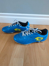 Lotto Soccer Cleats Size 1