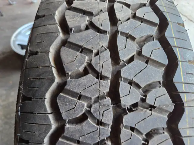 4 rims avec 2 pneus ram 2022 18 pouce in Tires & Rims in Trois-Rivières - Image 4