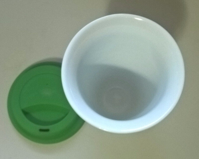 TD Bank Double Wall Ceramic Travel Mug With Green Silicone Lid in Hobbies & Crafts in Oshawa / Durham Region - Image 3
