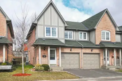 Mississauga Townhouse Room for Rent – Ideal for Single Female