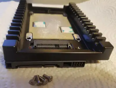 IcePack Hard Drive Mounting Kit 2.5" to 3.5" SSD/HDD SATA/SAS, View more