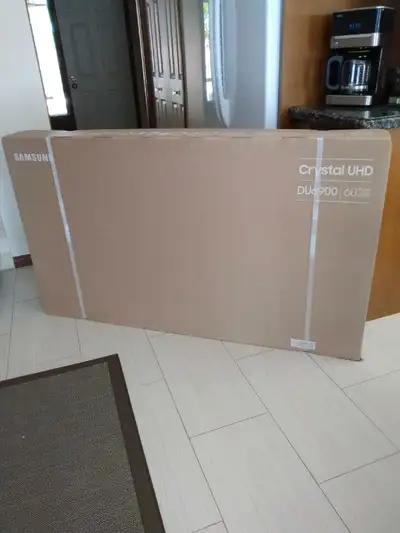 60" Samsung TV DU6900F - Sealed , View more