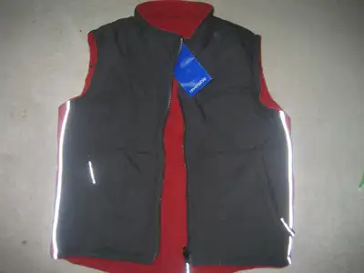 BRAND NEW REVERSIBLE  VEST - S (4/5), View more