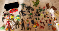 Toy figurines LOT