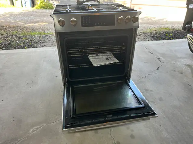 Bosch Range/Oven572869584796395521