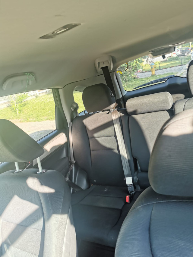 Honda CRV 2010 in Cars & Trucks in City of Toronto - Image 2