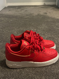 woman’s air force 1s