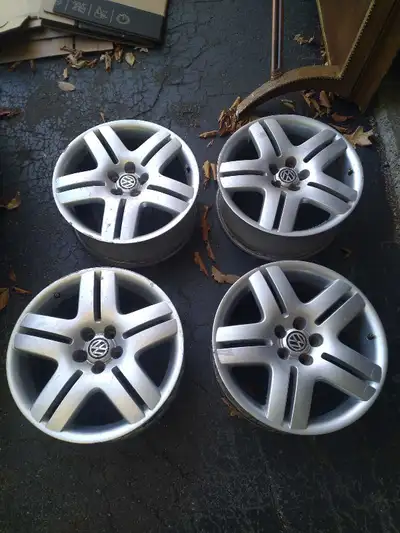 OEM Volkswagen Long Beach 17" Wheels - Set of 4 5x100 57.1mm 17" From a MK4 VW Golf OEM Part no. 1J0...