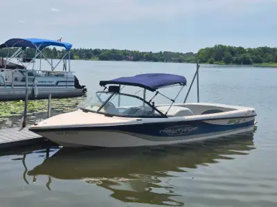 This 2002 Correct Craft Ski Nautique 196 is a powerful and reliable watercraft equipped with a 5.7L...