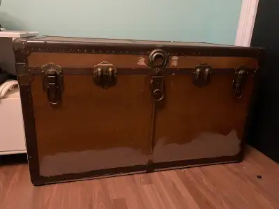 Stirage cheat, Storage Trunk Antique travel trunk, View more