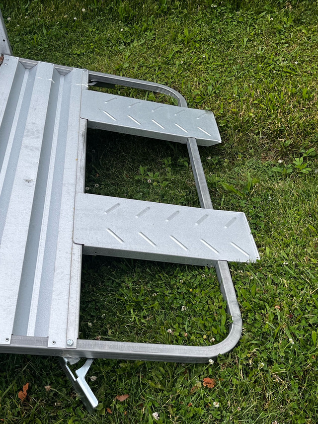 Utility trailer 5X7.5-9.5 when front gate is down in Cargo & Utility Trailers in Leamington - Image 2