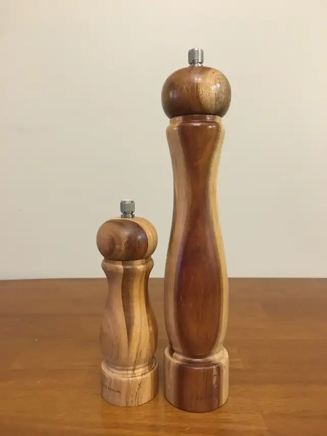 Lagostina Salt & Pepper Grinders in Kitchen & Dining Wares in St. John's - Image 2