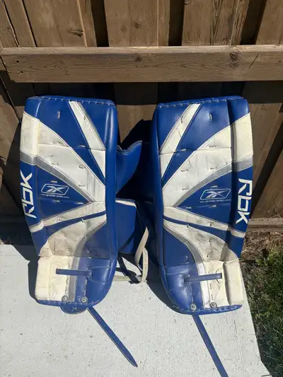 Reebok 32” goalie pads, View more
