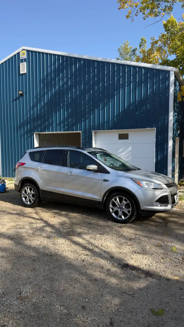 2013 Ford Escape  in Cars & Trucks in Winnipeg - Image 2
