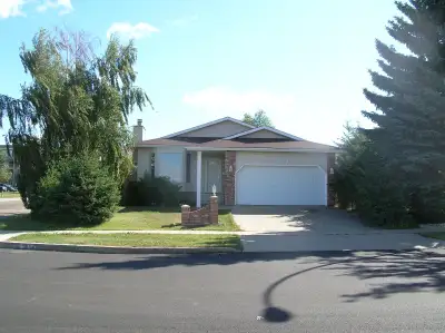 Welcome to this beautiful bungalow in the highly sought after neighborhood of Blue Quill. This home...