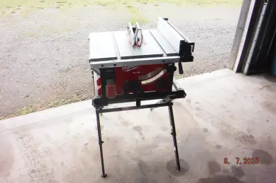 Cordless Milwaukee table saw, View more