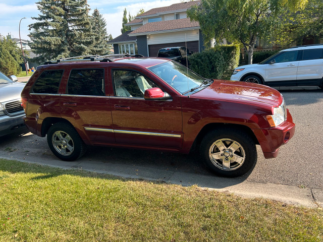 2007 Jeep Grand Cherokee in Cars & Trucks in Calgary