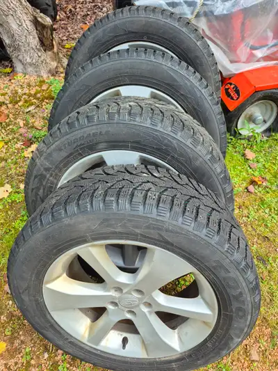 Ensemble complet de pneus d’hiver Toyo Observe G3 Ice 225/60R17, montés sur des jantes en aluminium...