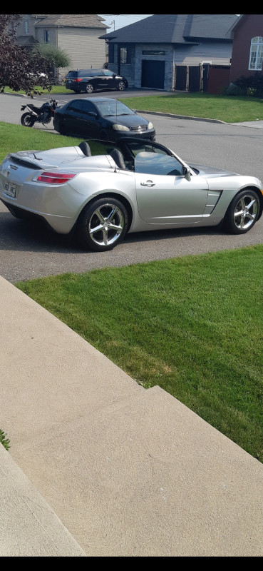 Saturn Sky dans Autos et camions  à Granby