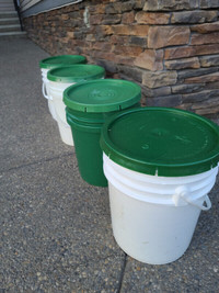 5 gallon Plastic bucket