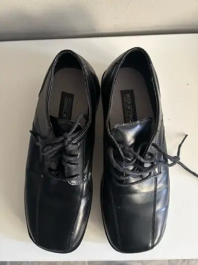 Deer Stags black Shoes Size 6 M for boys, View more